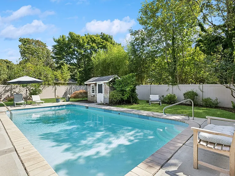 7 Linda Ln — Photo 12