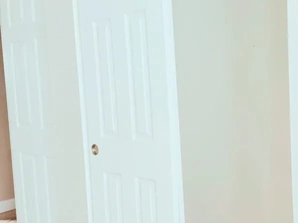 33 Elmwood Avenue image 8 of 11