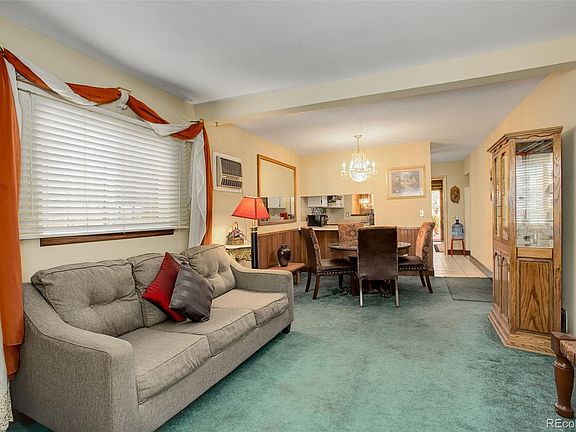 3rd image of 126 N 8th Avenue