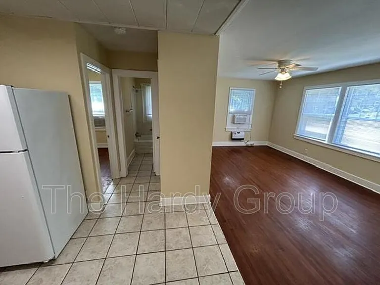 413-2 3rd Ave NW — Photo 13