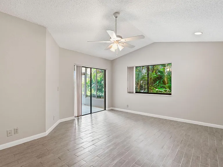 6170 Bay Isles Dr — Photo 14