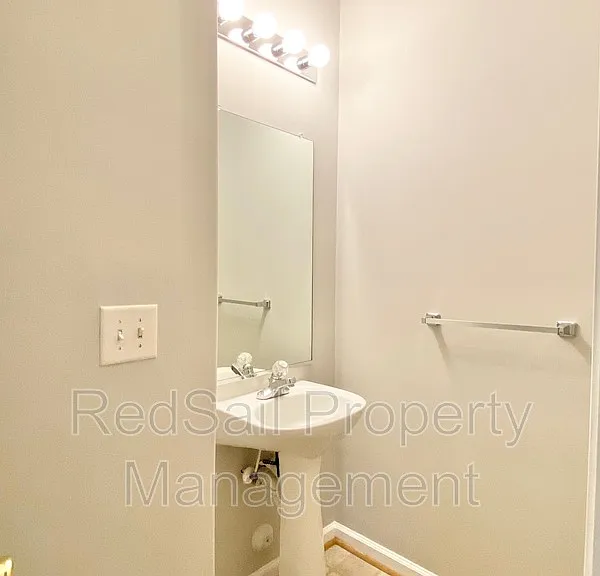 117 Grant Ct — Photo 9
