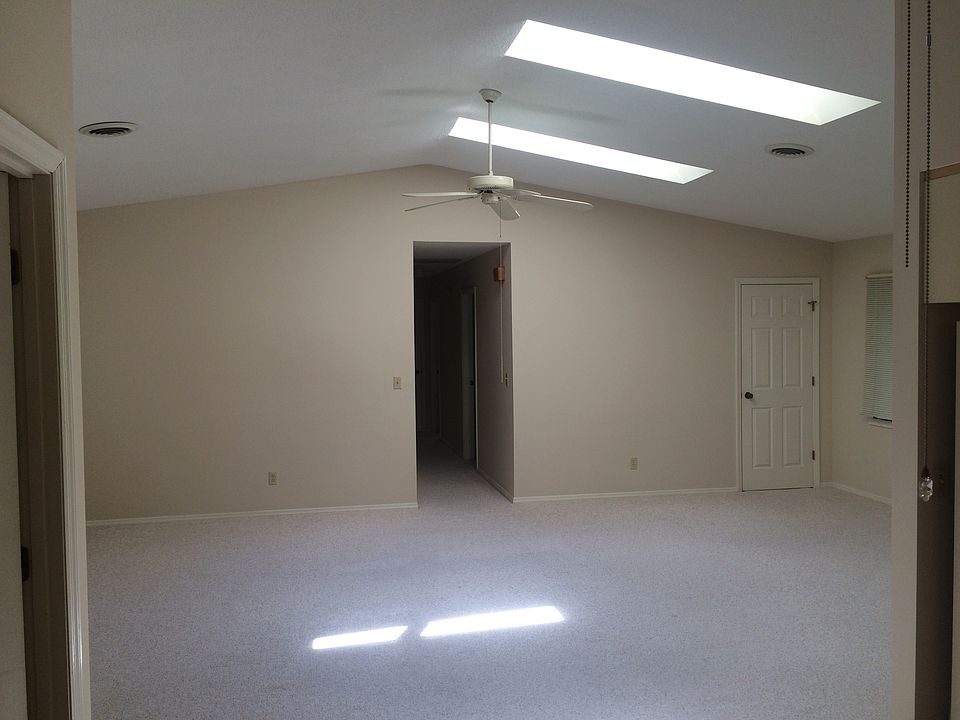 1st image of 509 N Beadle Dr #A