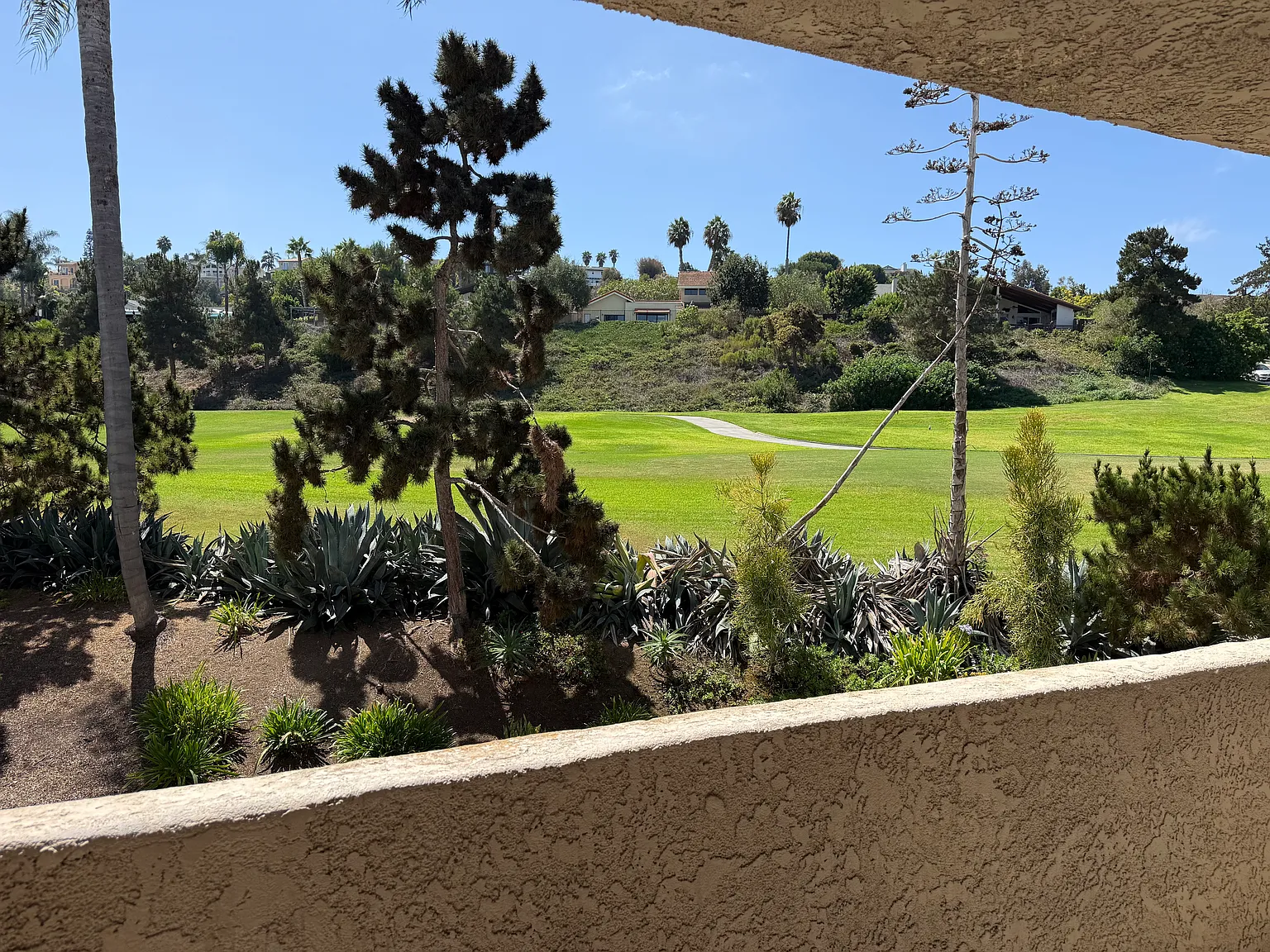 2 bed, 1400 sqft, $3,000 — Photo 4