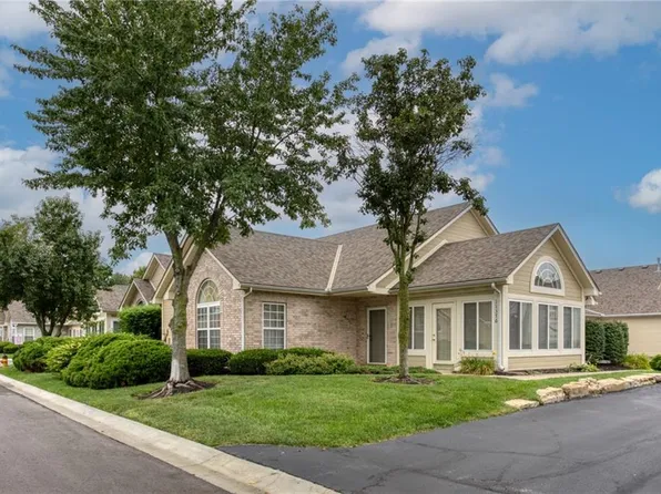 11376 S Pflumm Rd, Olathe, KS 66215