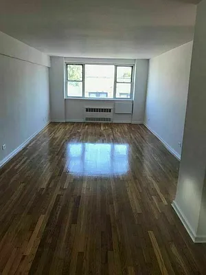 Rented by Bell R E Inc | media 10