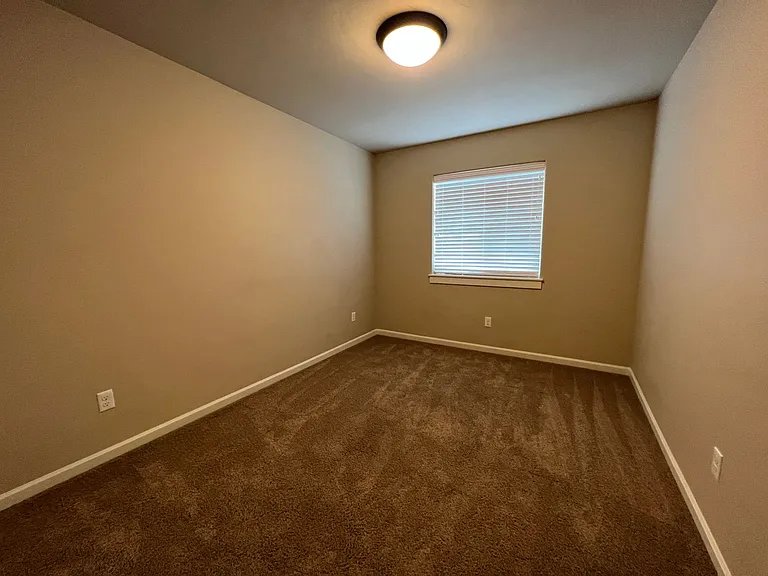 3395 SW 28th St — Photo 9