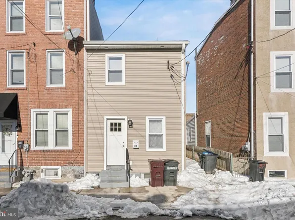 39 W 2nd St, Bridgeport, PA 19405