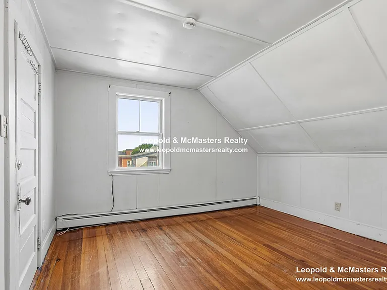 32 Salem St #3 — Photo 8