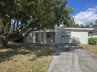 1304 Tuscola St, Clearwater, FL 33756