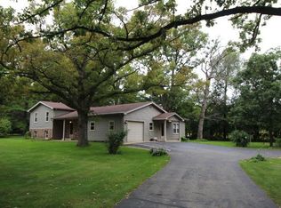 31302 Hickory Hollow Rd, Waterford, WI 53185