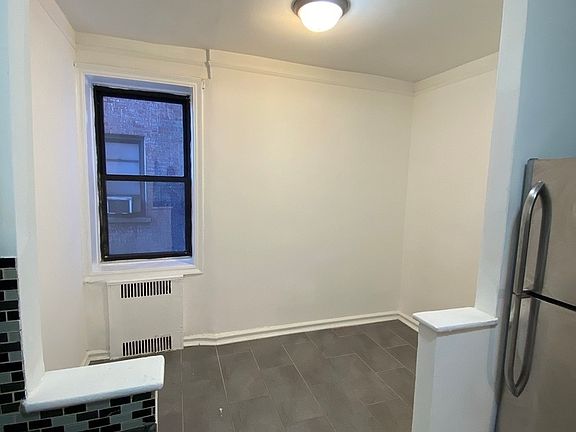 3rd image of 909 E 29th St APT 2K