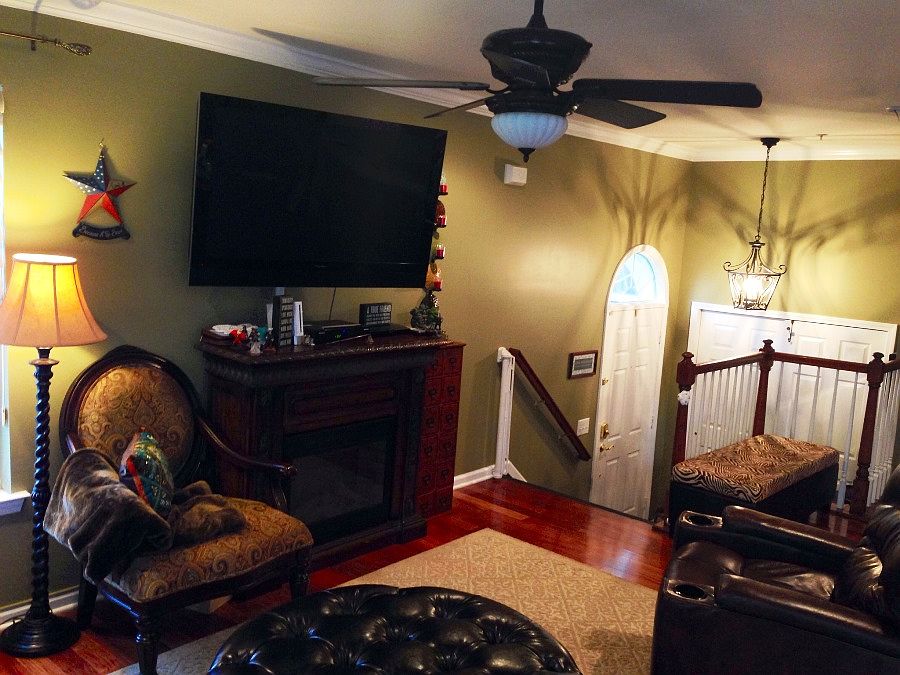 living room 