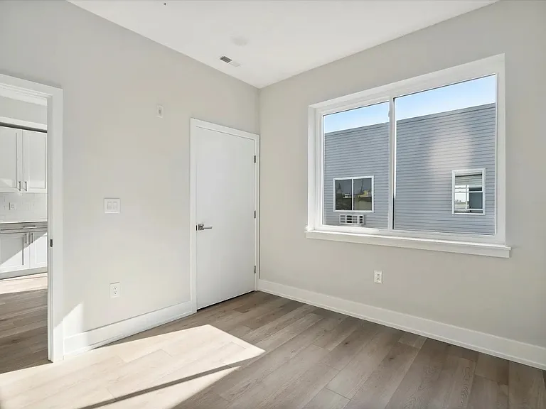 2117 Germantown Ave #B02 — Photo 23