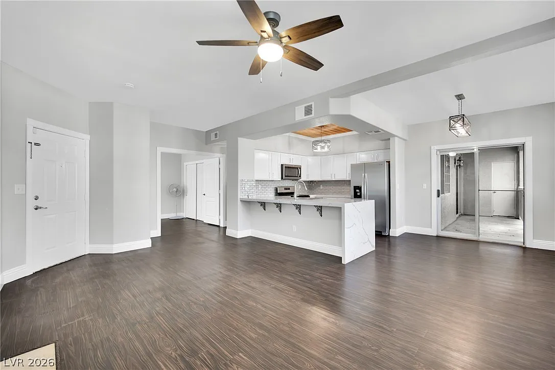 1505 Truett St — Photo 4