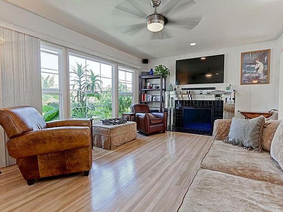 5th image of 1727 W Ofarrell St