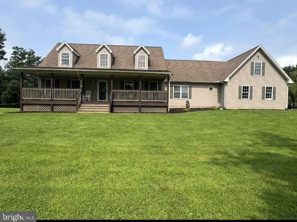 3074 Oak Hill Rd, Waynesboro, PA 17268