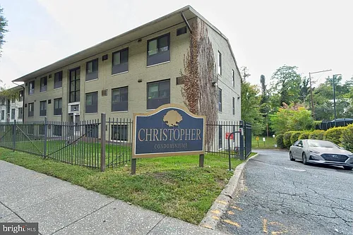 3111 Naylor Rd SE #301 Photo 1