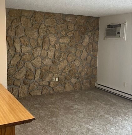 4th image of 1400 Pioneer Rd #9