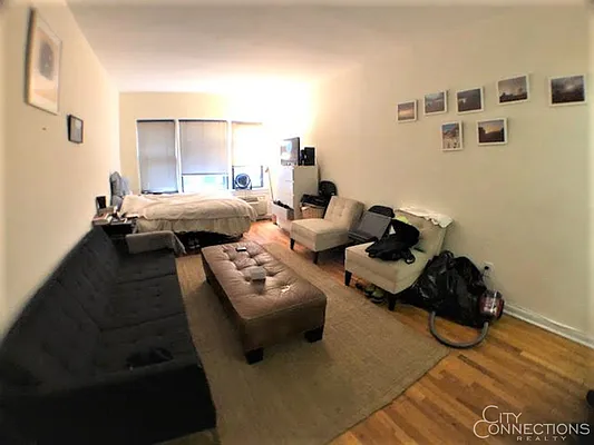 Rented by City Connections Realty | media 28