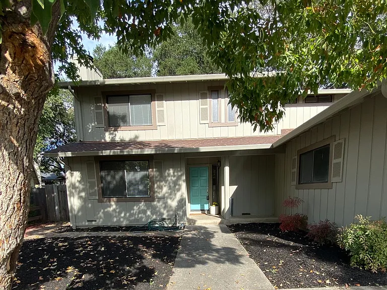 114 Melody Ct — Photo 44