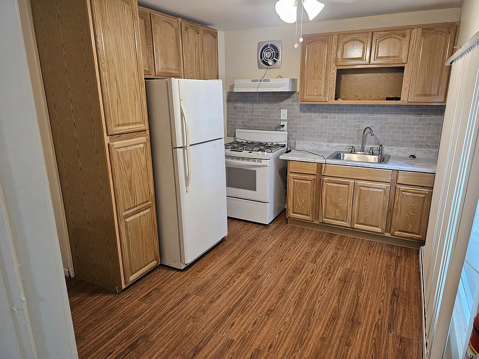 1st image of 12 Clinton Ave #1