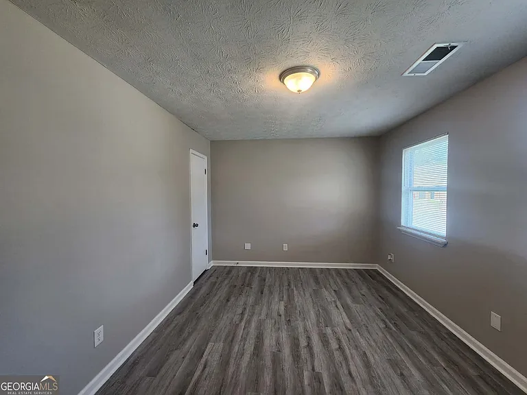 1653 Pinedale Cir NW — Photo 8