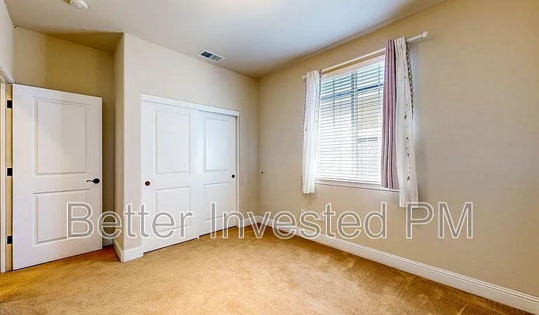 1221 Castellana Ln — Photo 11