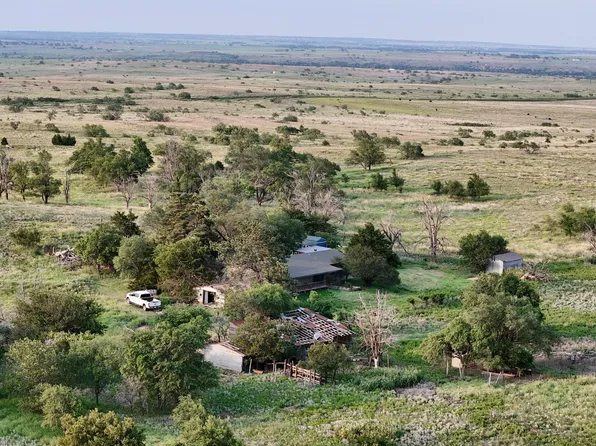6761 County Road 11, Shamrock, TX 79079