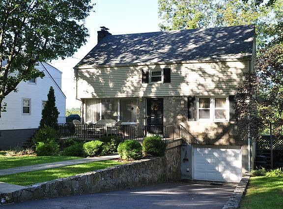 2nd image of 65 Hayward St