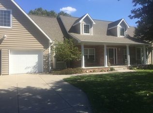 2110 Fireplace Cir, Lincoln, NE 68523