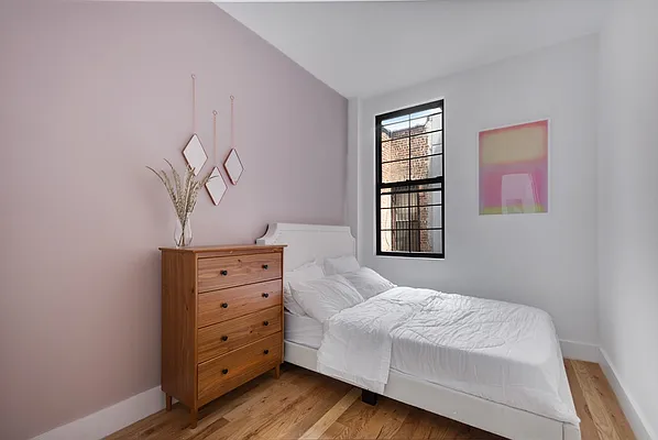 Rented by Bold New York | media 4