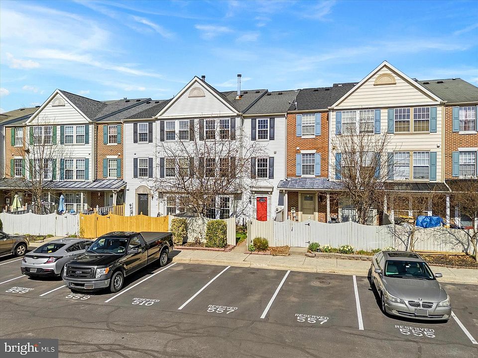 1st image of 557 Boysenberry Ln