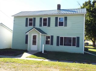 201 E 2nd St, Greeley, IA 52050