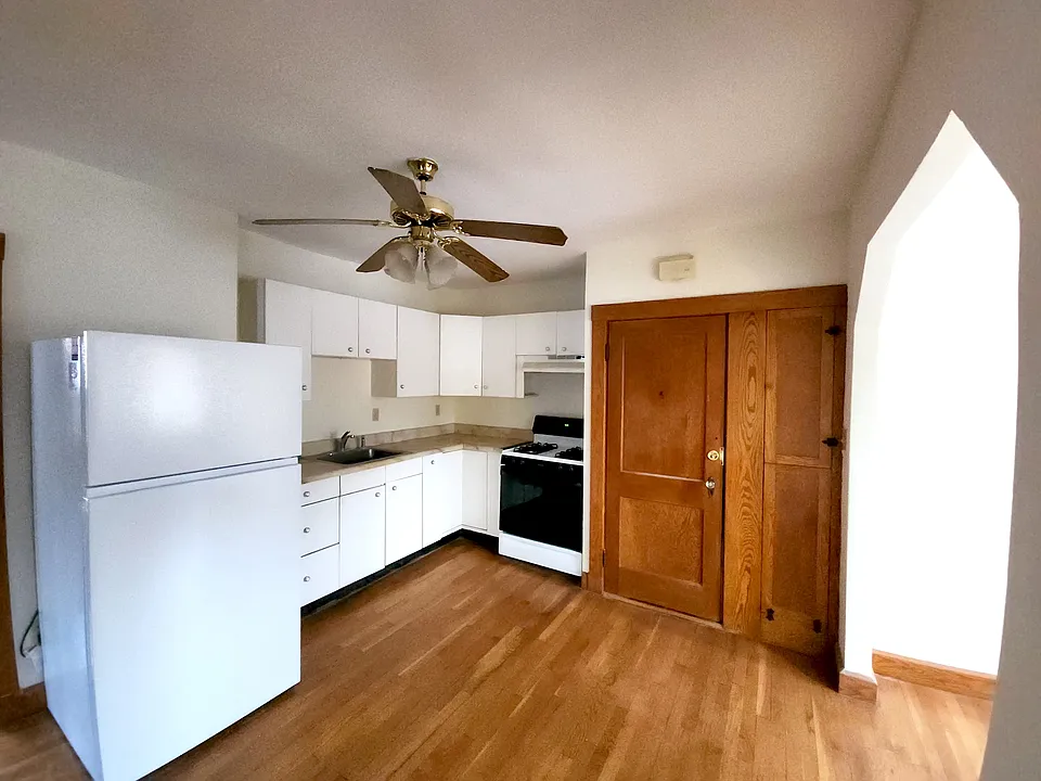 Gas stove.
Brand new fridge.