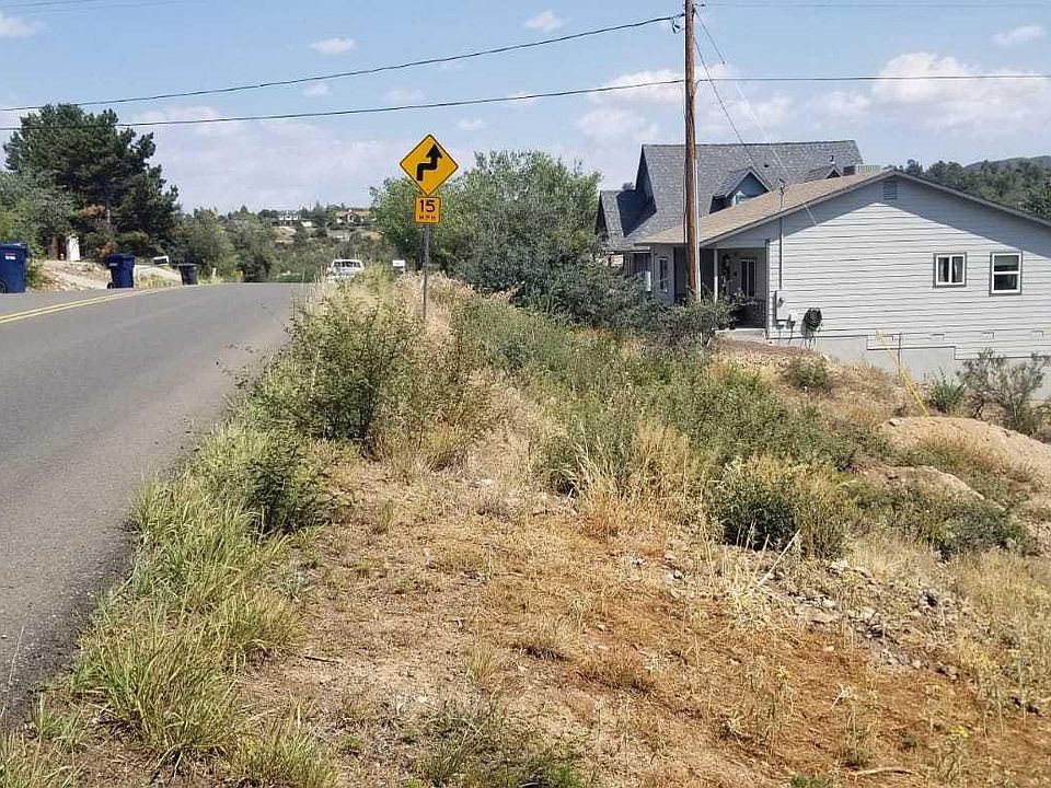 2nd image of 4695 E Robin Dr