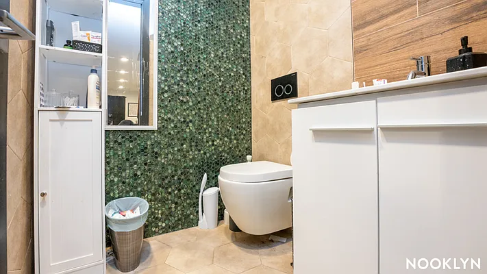 Rented by Nooklyn NYC LLC | media 33