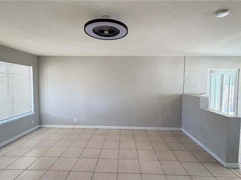 4953 National Ave — Photo 4