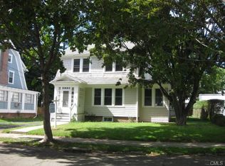 82 Terry Pl, Bridgeport, CT 06606