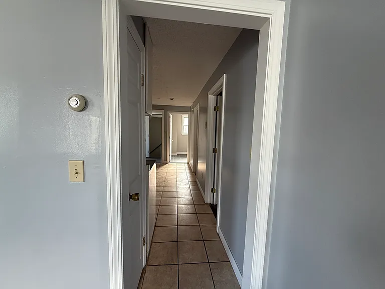 18 Meadow St #2 — Photo 7