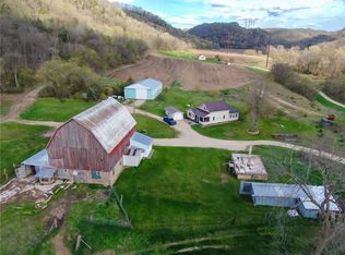 W842 Guenther Rd, Fountain City, WI 54629