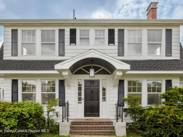 2 Jenkins Parkway, Hudson, NY 12534