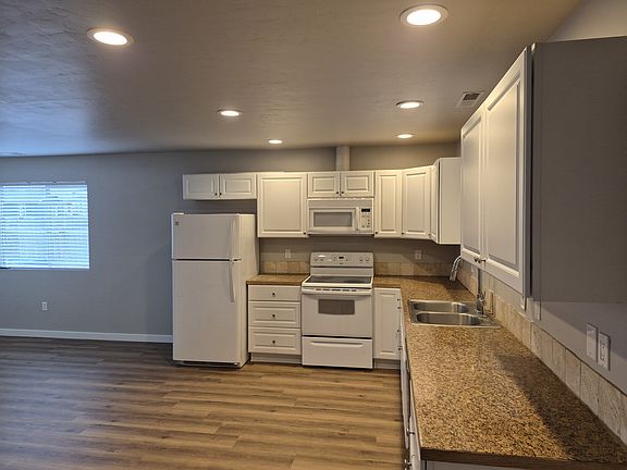 5th image of 119 S Diamond St