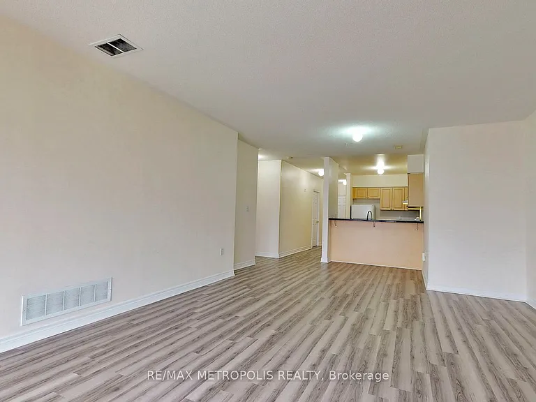 7340 Markham Rd #107 — Photo 4