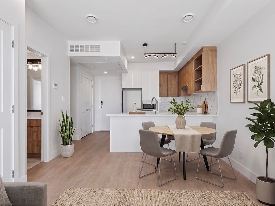 1st image of 2233 156th St #210