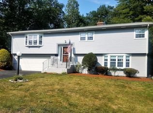 12 Venus Dr, Worcester, MA 01605