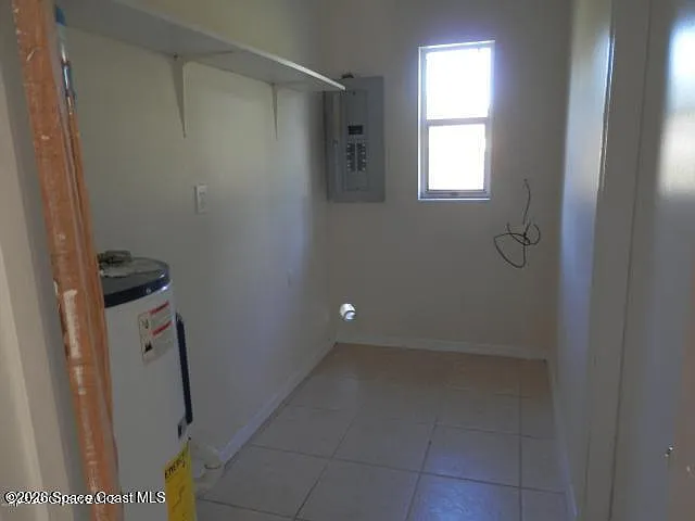 412 Country Lane Dr — Photo 6