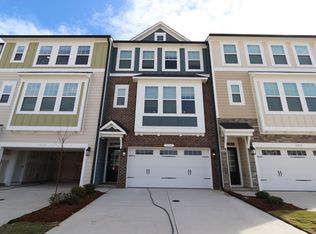10040 Secluded Garden Dr, Apex, NC 27523