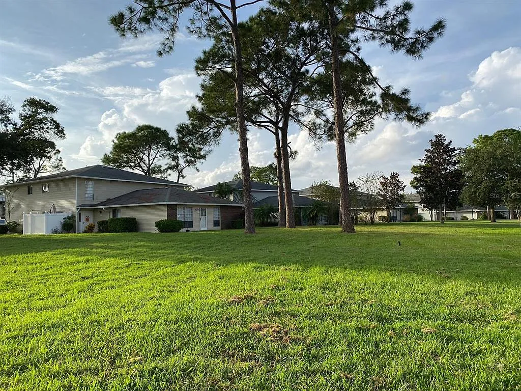 2 bed, 2.0 bath, 909 sqft, $2,000 — Photo 1