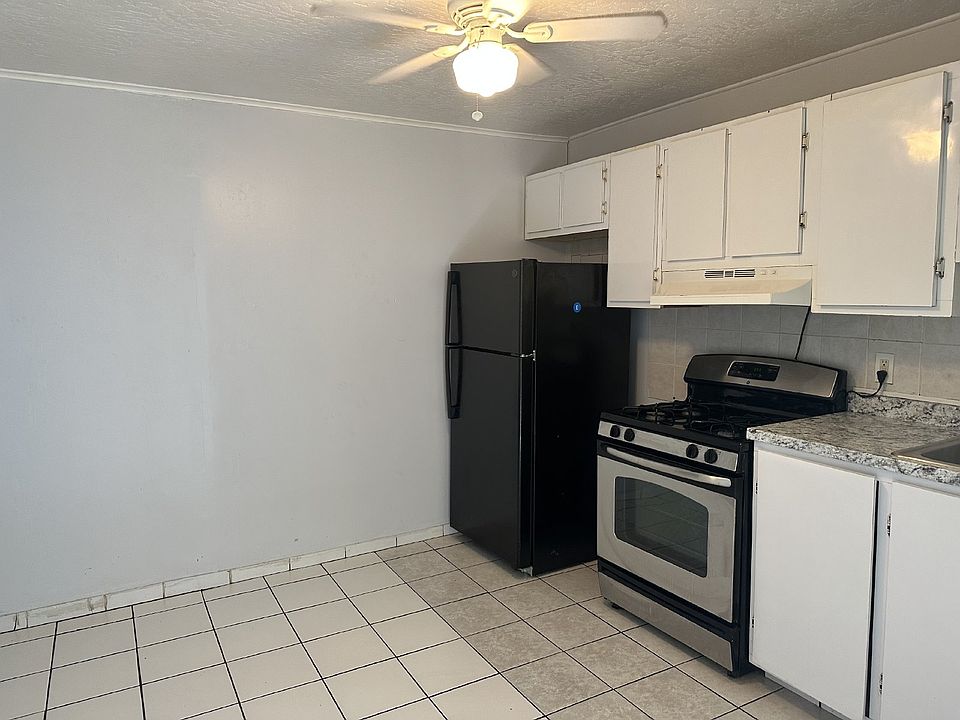 365 W Merritt Ave #A, Merritt Island, FL 32953 | Zillow